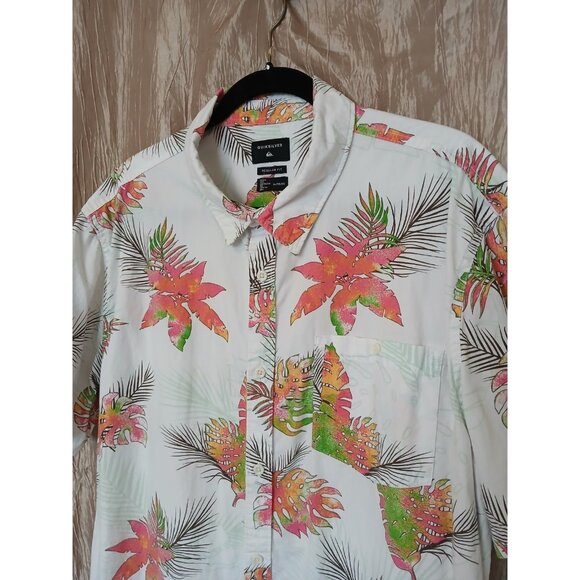 Quiksilver Aloha Hawaiian Floral Short Sleeve Button Shirt Regular Fit Mens XL - Picture 1 of 11